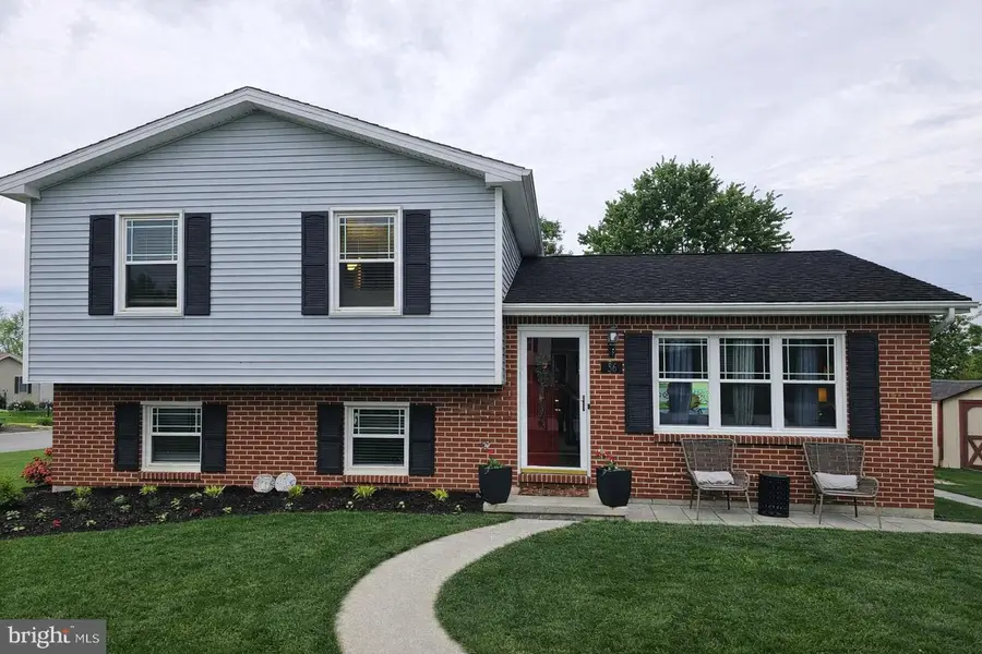 56 Cardinal Dr, Hanover, PA 17331 - #2