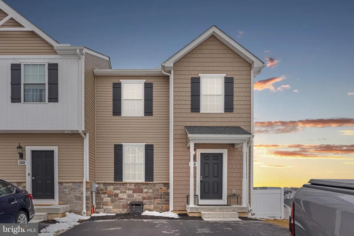 270 Holstein Dr, Hanover, PA 17331 - #1