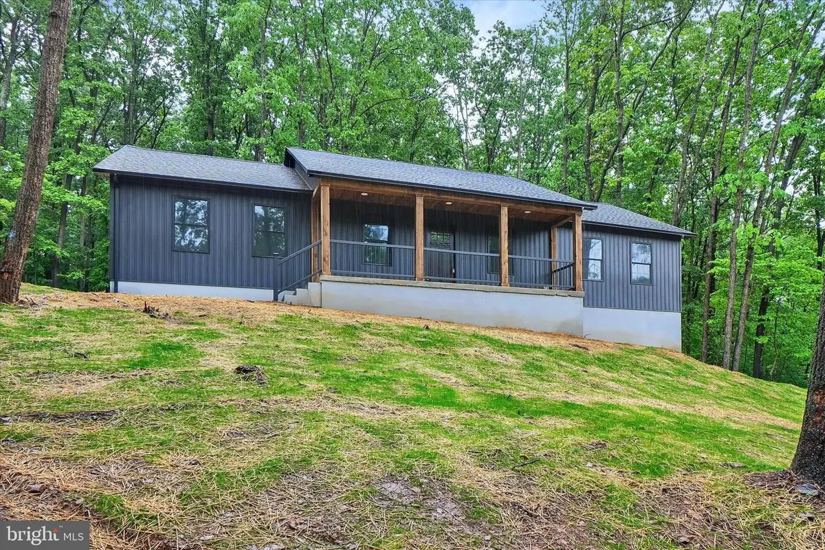 18985 Hebel Rd, Stewartstown, PA 17363 - #1