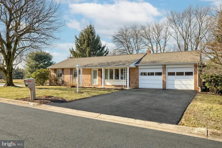 1848 Radnor Rd, York, PA 17402 - #3