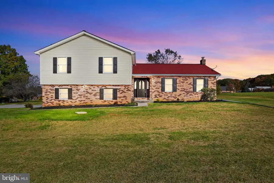 3900 Blue Hill Rd, Hanover, PA 17331 - #2