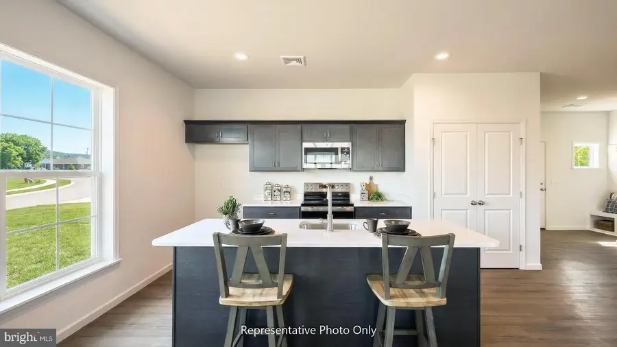 7465 Saint Patrick Ct, Abbottstown, PA 17301 - #3