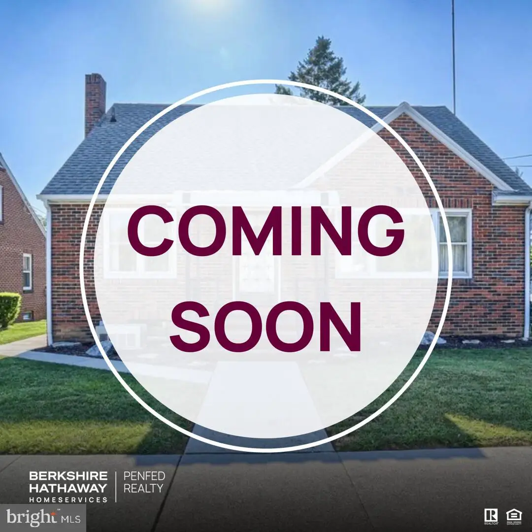 215 Penn St, Hanover, PA 17331 - #1