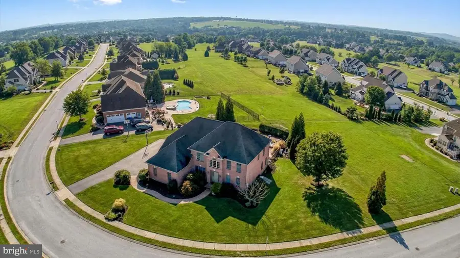 1563 Winsford Ln, York, PA 17404 - #2