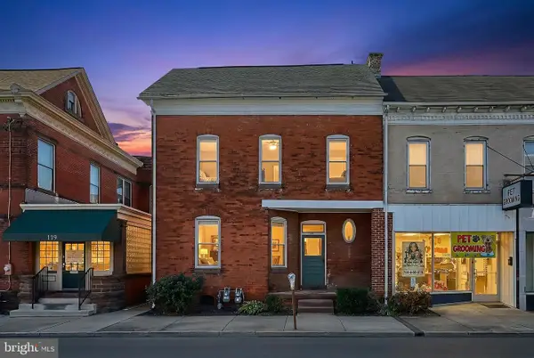 117 Baltimore St, HANOVER, PA 17331