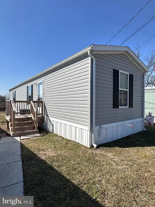 69 Mobile Dr, THOMASVILLE, PA 17364