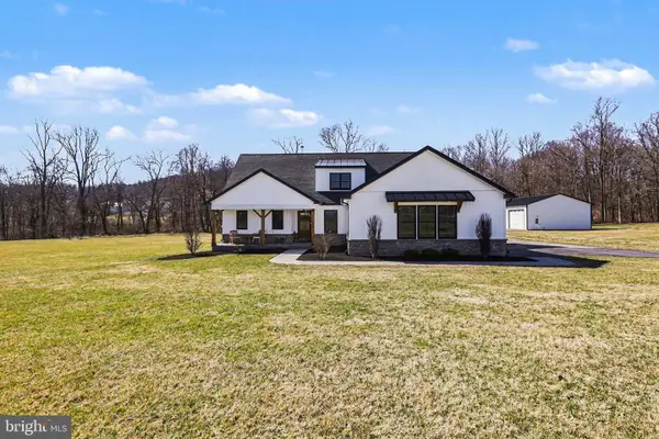 545 Pleasant View Rd, LEWISBERRY, PA 17339