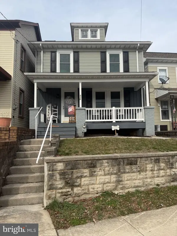 538 York St, HANOVER, PA 17331