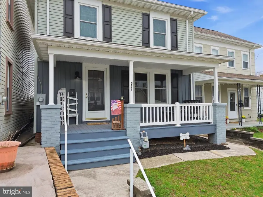 538 York St, Hanover, PA 17331 - #3
