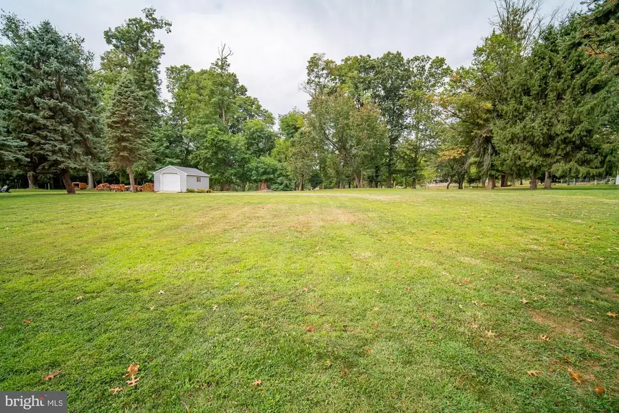 864 Elham Dr, York, PA 17406 - #2