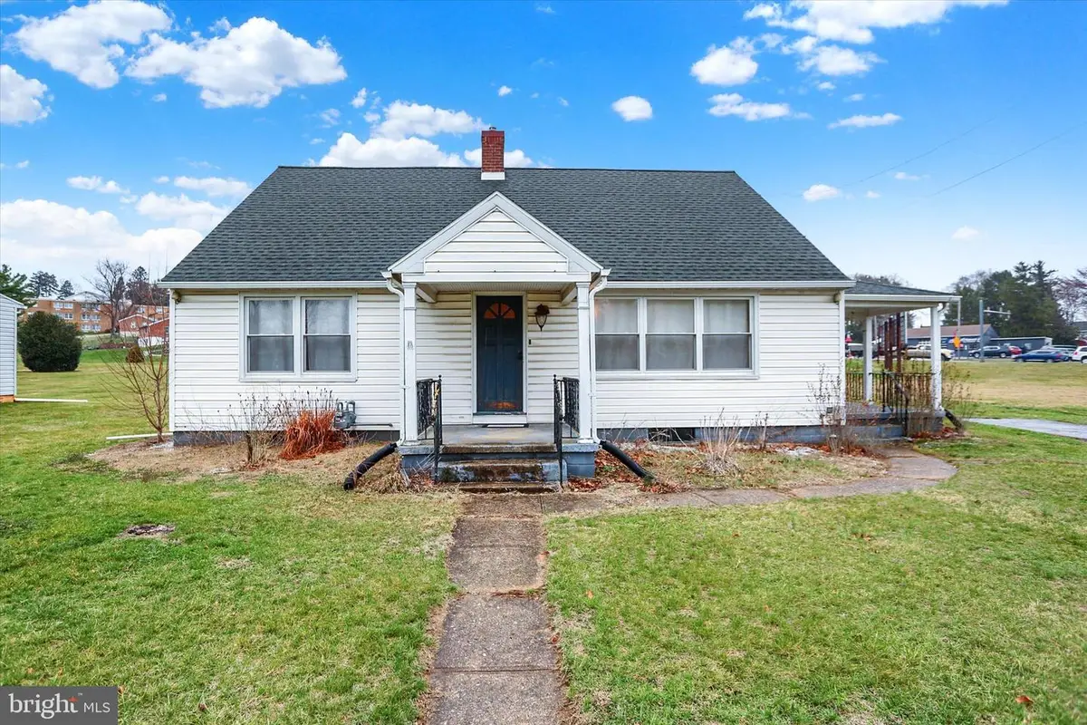 2229 Brougher Ln, York, PA 17408 - #1