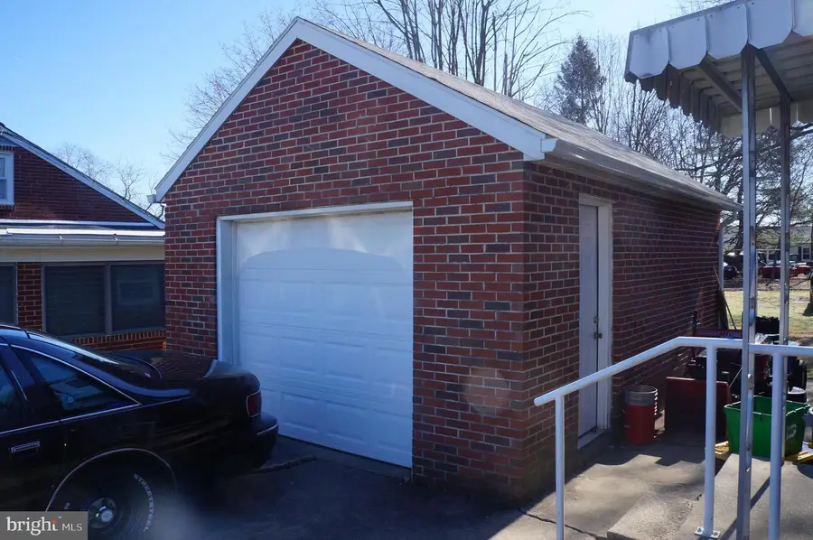 90 W George St, York, PA 17408 - #2