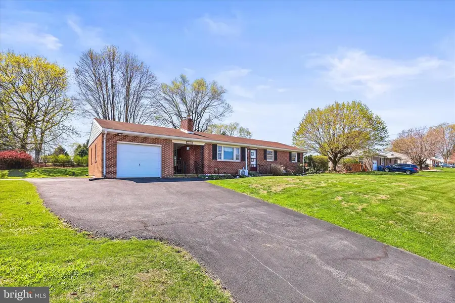 3530 E Prospect Rd, York, PA 17402 - #3