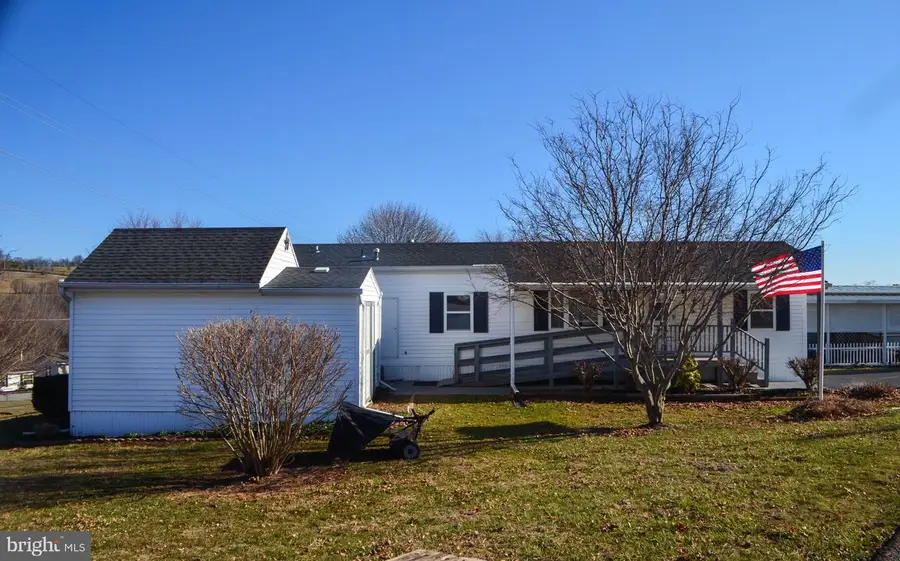 324 Blue Jay Dr, Red Lion, PA 17356 - #3