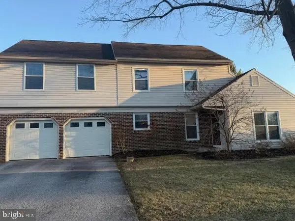 686 Cortland Dr, YORK, PA 17403