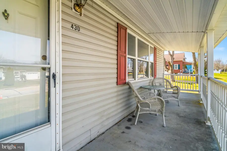 430 Clover Ln, Hanover, PA 17331 - #2