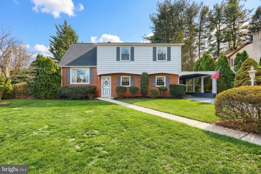 4256 Livingstone Dr, York, PA 17402 - #2