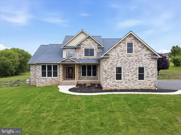 104 Frogtown Rd, HANOVER, PA 17331