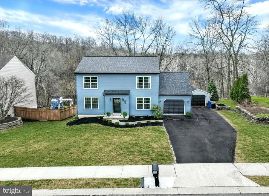 140 Burberry Ln, Mount Wolf, PA 17347 - #2