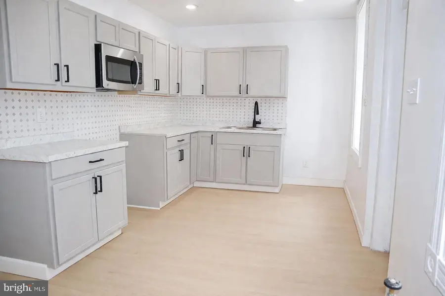 250 E College Ave, York, PA 17403 - #3