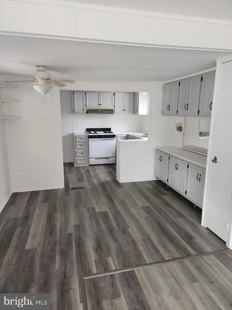 525 Pine Dr, York, PA 17406 - #3