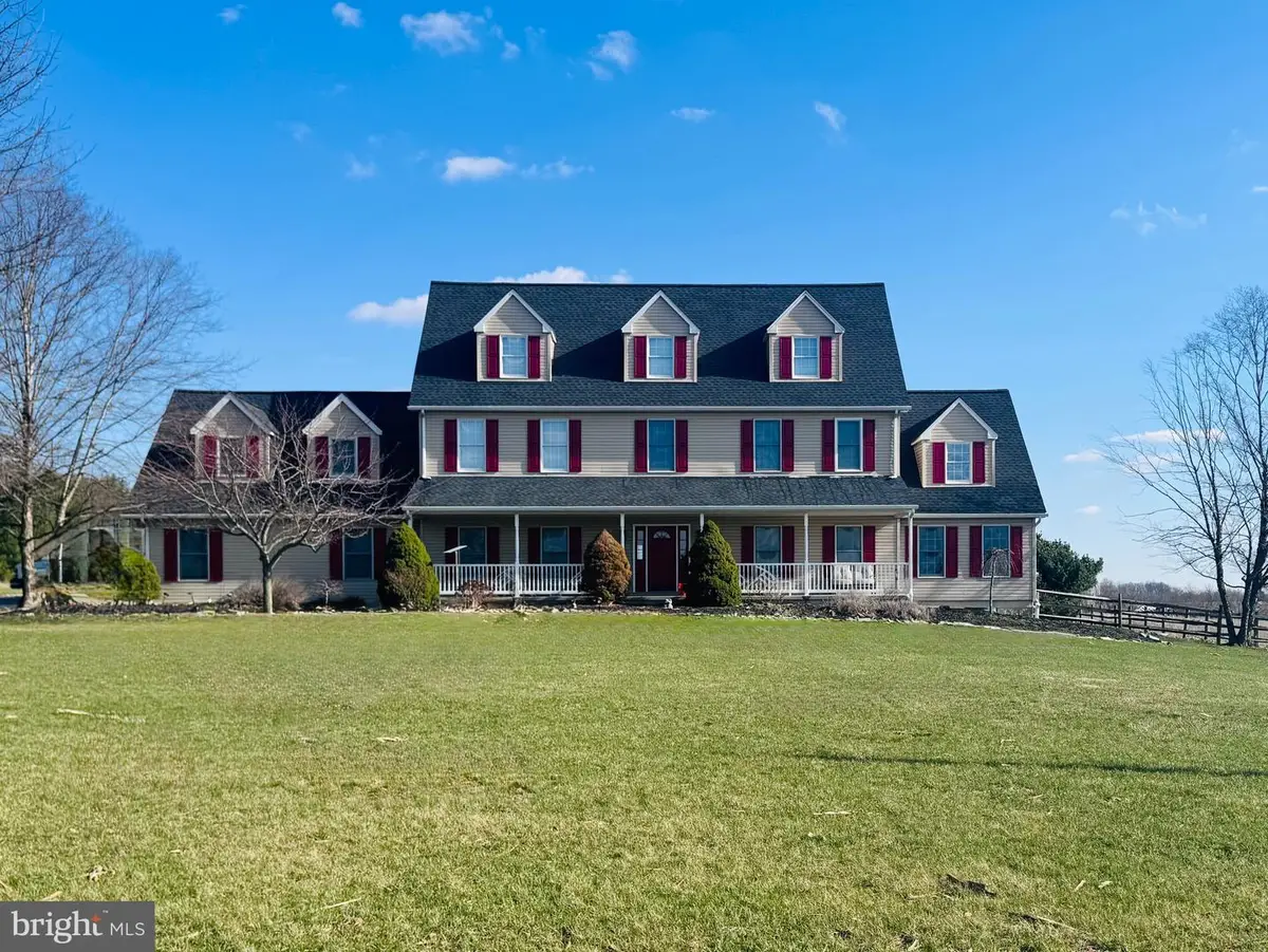 4460 Shangri La Rd, Stewartstown, PA 17363 - #1
