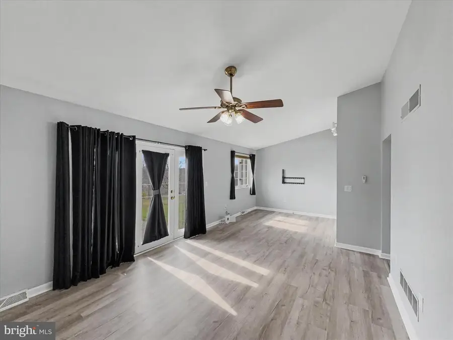 122 Overview Cir E, Red Lion, PA 17356 - #3