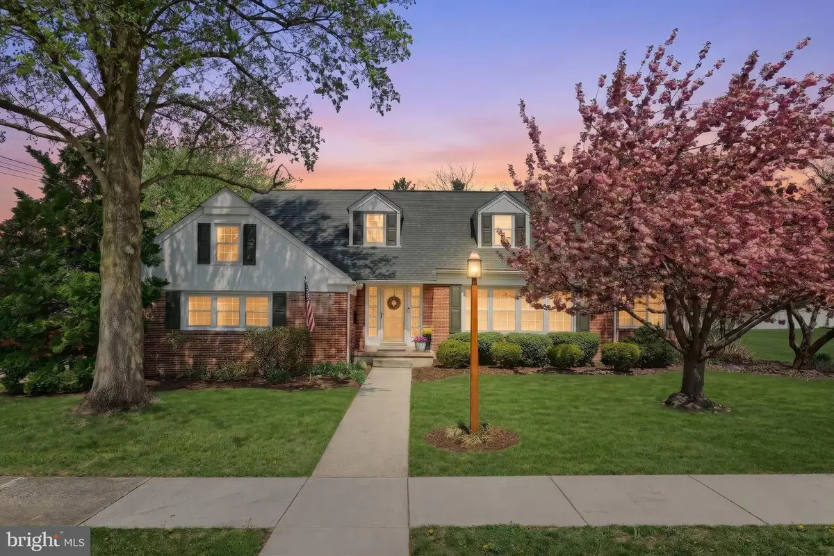 326 Allegheny Ave, Hanover, PA 17331 - #1