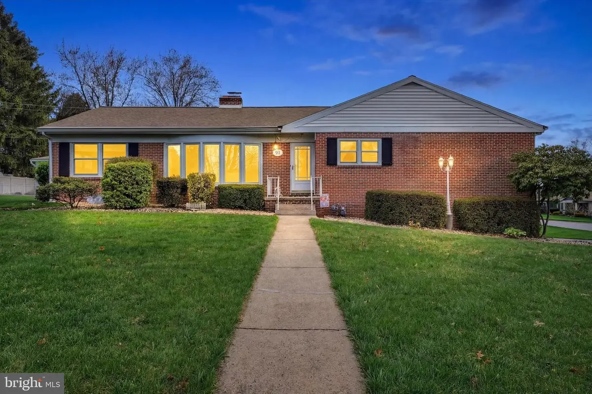 91 Lynbrook Dr S, York, PA 17402 - #1