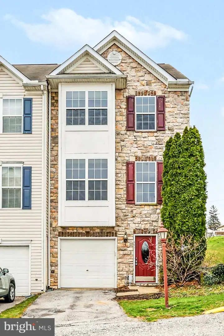 353 W Chestnut St #16, Dallastown, PA 17313 - #2