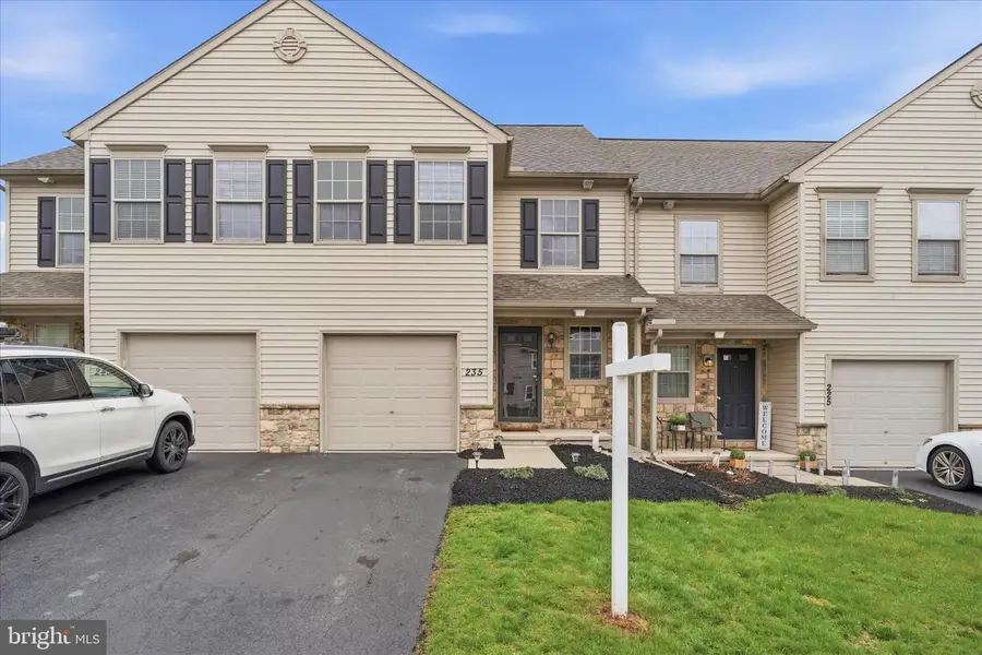 235 Cedar Run Dr, York, PA 17404 - #2