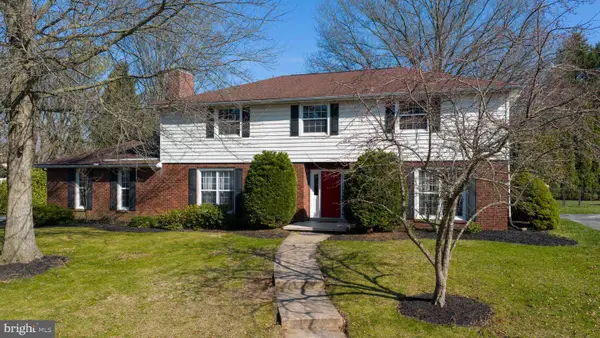 2245 Sutton Rd, YORK, PA 17403