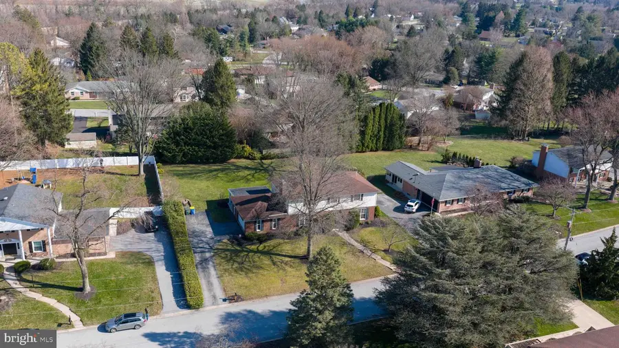 2245 Sutton Rd, York, PA 17403 - #2