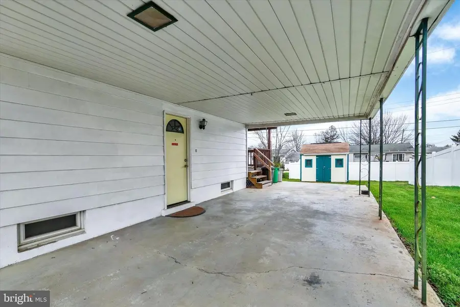 821 Gunnison Rd, York, PA 17404 - #3