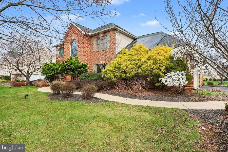 2613 Huntfield Dr, York, PA 17404 - #3