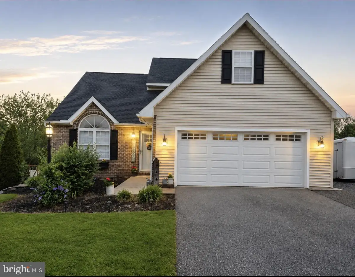 138 Winston Dr, York, PA 17408 - #1