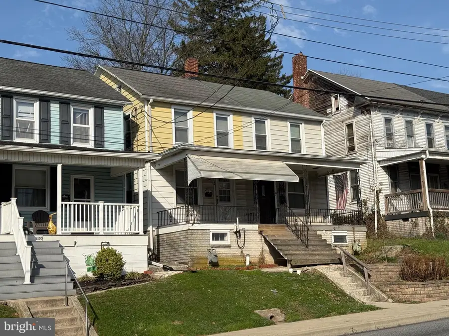 122 N Main St, Red Lion, PA 17356 - #2