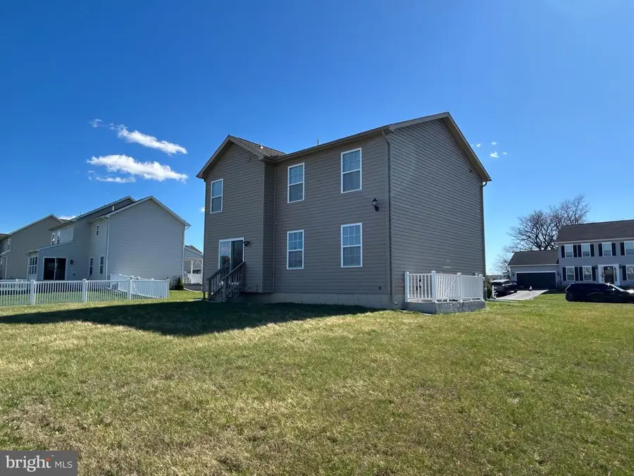 266 N Alpine Dr, York, PA 17408 - #2