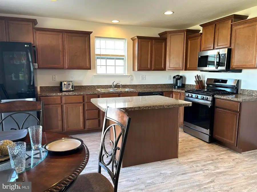 266 N Alpine Dr, York, PA 17408 - #3