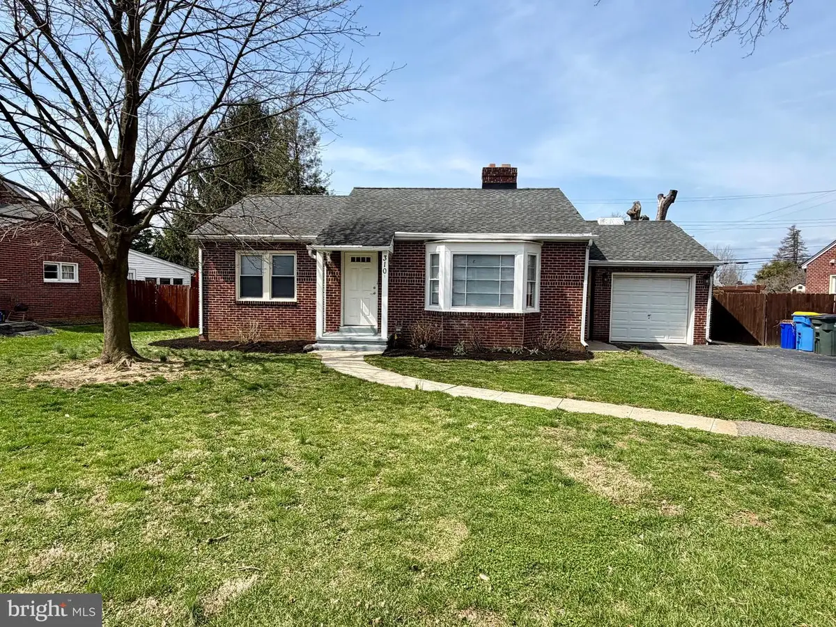 310 S Kershaw St, York, PA 17402 - #1