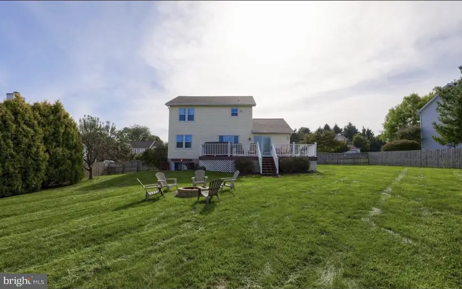 55 Brakeman Dr, Stewartstown, PA 17363 - #2