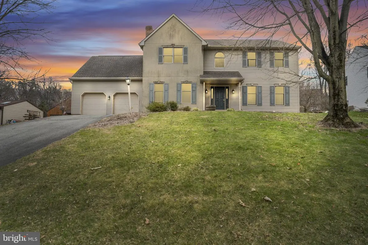 984 David Dr, Red Lion, PA 17356 - #1