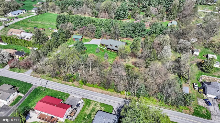 1080 Canadochly Rd, York, PA 17406 - #3