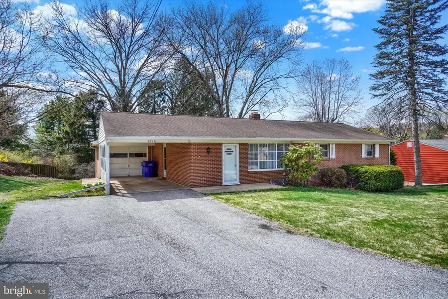 2710 Whitney Dr, York, PA 17402 - #2