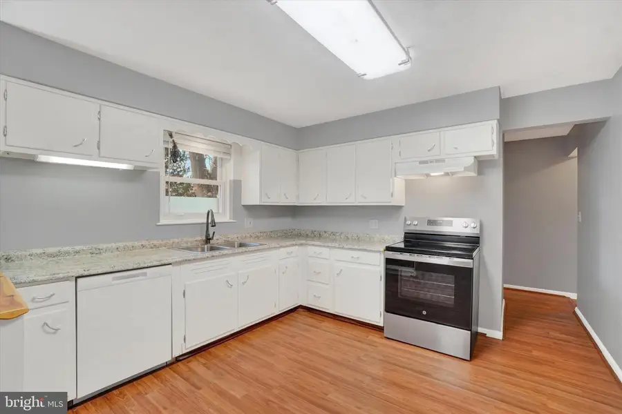 2710 Whitney Dr, York, PA 17402 - #3