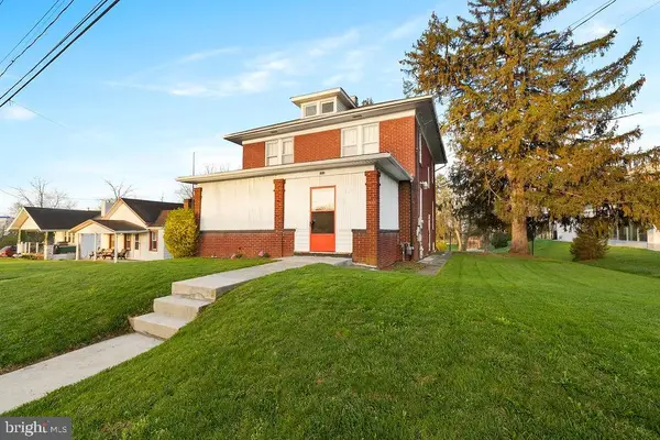 1318 Carlisle Pike, HANOVER, PA 17331