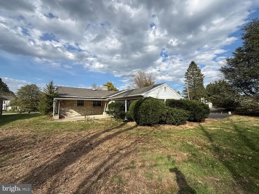 241 Clearview Rd, Hanover, PA 17331 - #2