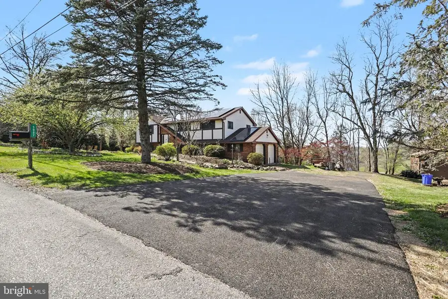 5007 Snyder Mill Rd, Spring Grove, PA 17362 - #2