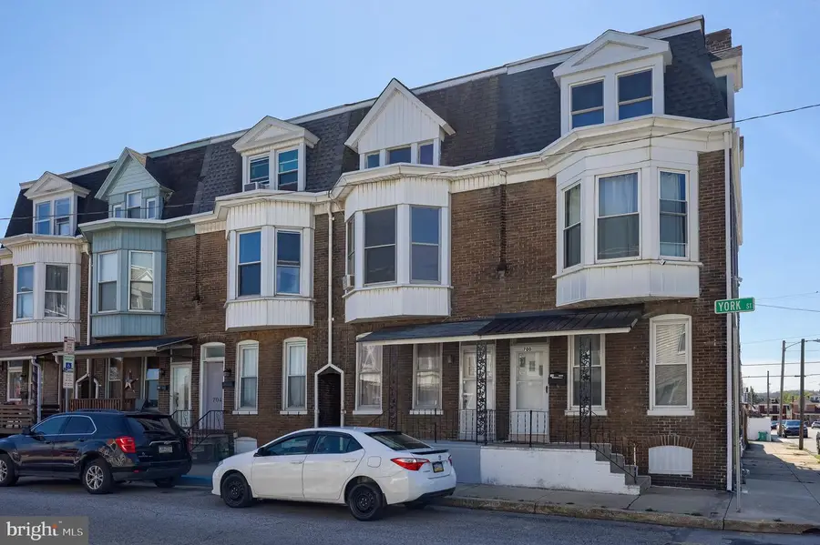 702 York St, York, PA 17403 - #3
