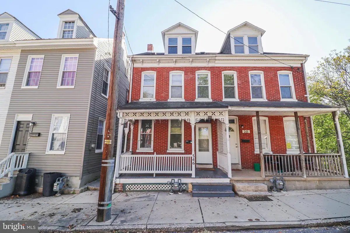 546 Smith St, York, PA 17404 - #1